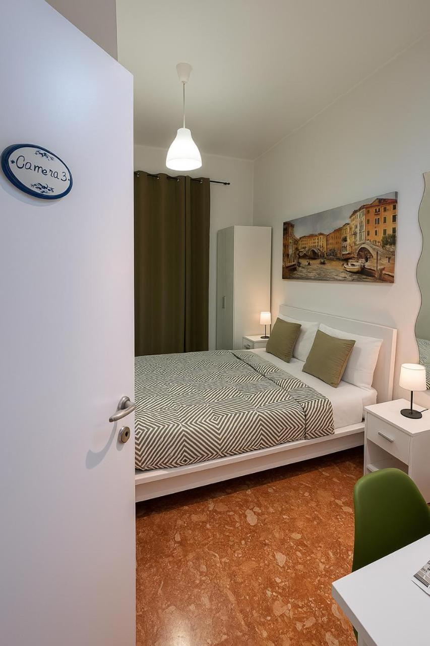 Colosseo Rooms B&B Roma Oda fotoğraf